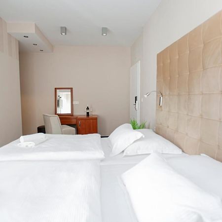 Hotel Bozikovina 3 Подстрана Екстер'єр фото