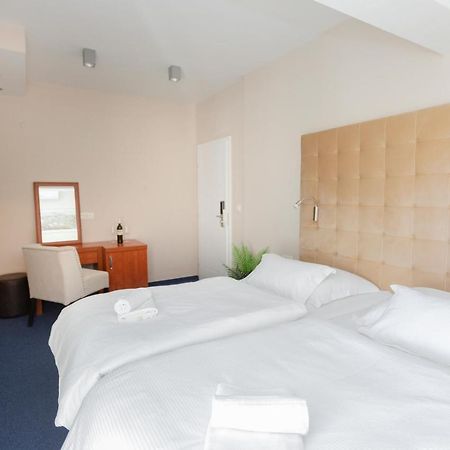 Hotel Bozikovina 3 Подстрана Екстер'єр фото